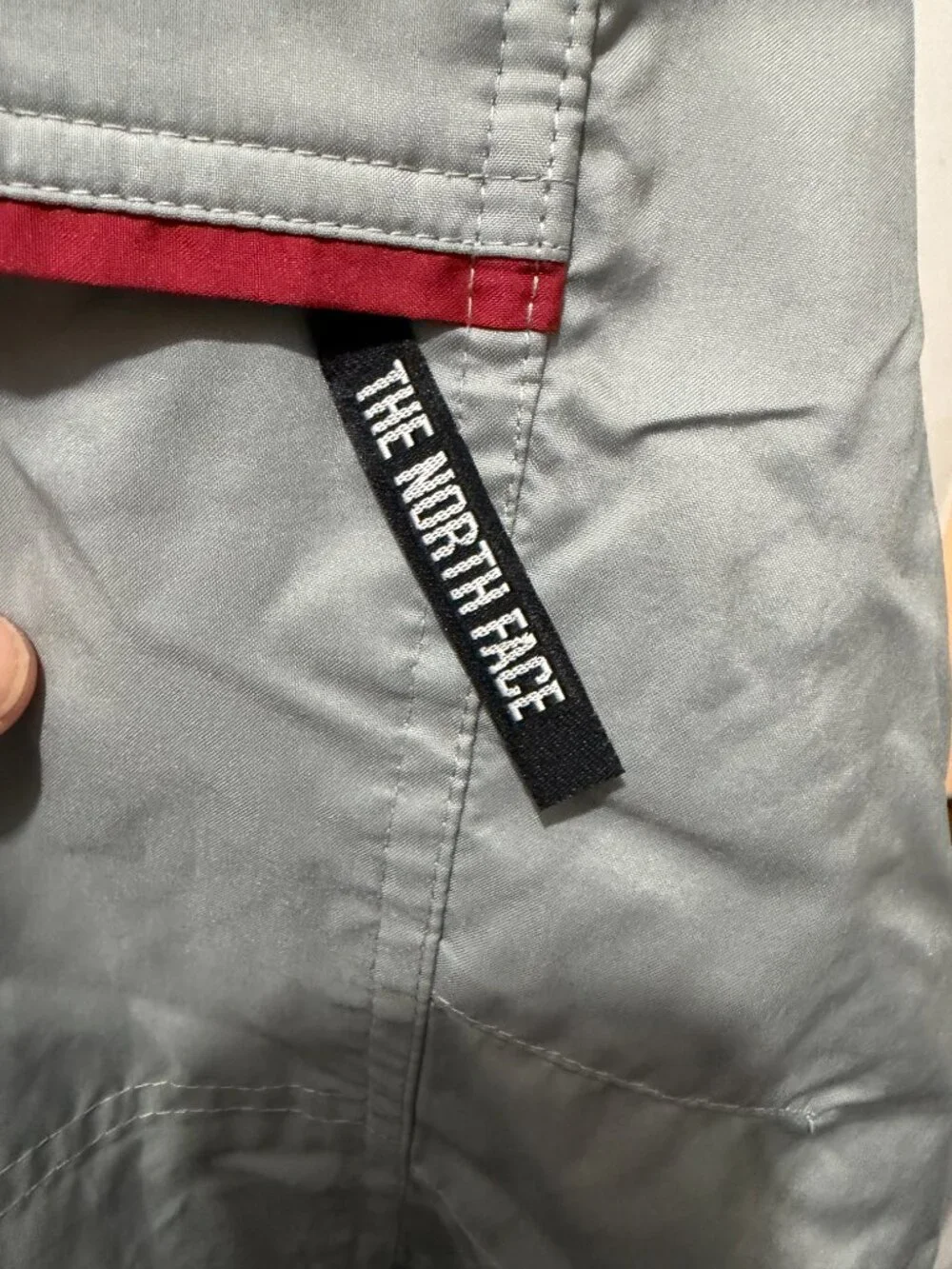The North Face Mens L Windbreaker Jacket Gray Two Tone Red Logo Full Zip